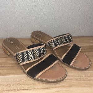 TOMS Mariposa Slide Heel • Tan/Black • Women’s 9